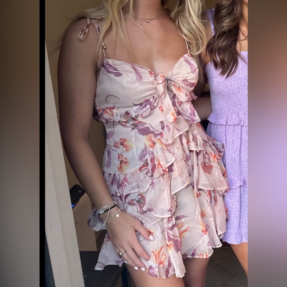 Selfie Leslie Dress - Picture 2 of 3